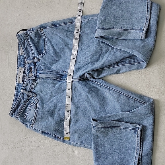 π LIGHT BLUE WASH PACSUN MOM DENIM JEANS - Picture 5 of 8